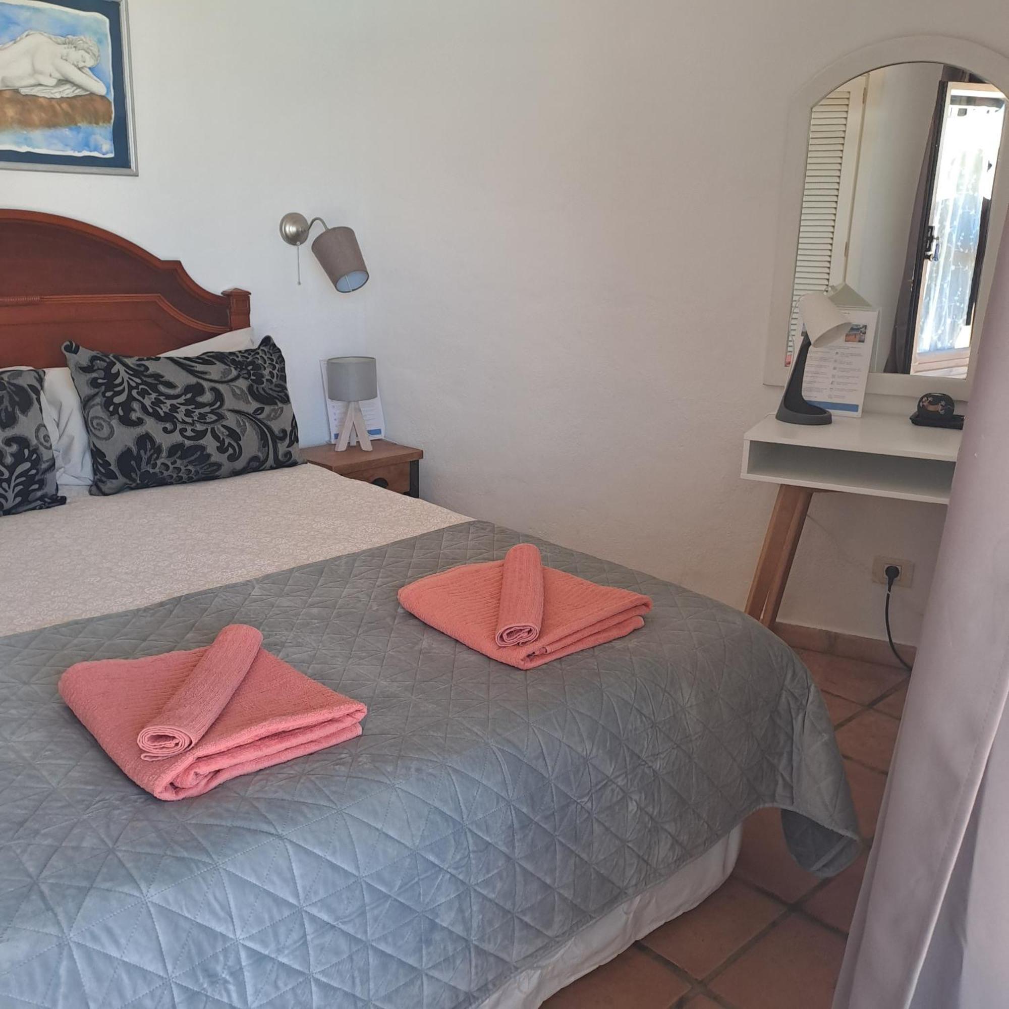 Tipica Lanzarote House Only Adults Bed & Breakfast ติอาส ภายนอก รูปภาพ